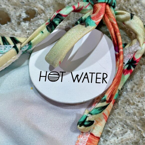 NEW Hot Water Swim String Bikini Bottom Size M Tropical Hawaiian Hibiscus NWT - Picture 3 of 6